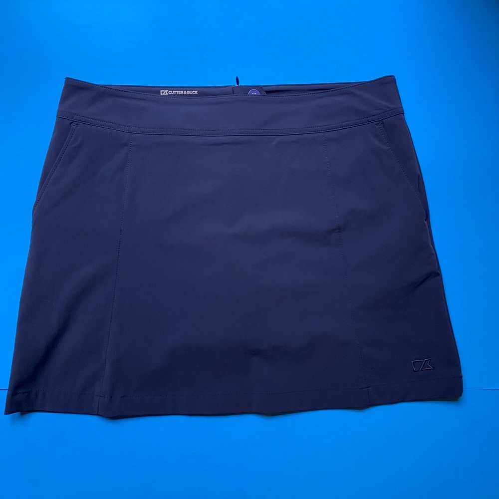 NWOT Cutter & Buck Golf Navy Blue Skort, Size 10